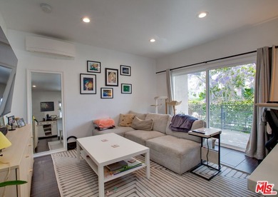 Beautifully remodeled Venice Beach triplex perfectly combines - photo 44
