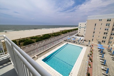 Spectacular Oceanfront 5th Floor Spacious South facing Junior 4 - photo 4