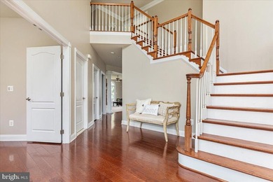**OPEN SAT 7/18 2-4PM & SUN 7/19 2-4PM** Welcome to luxury - photo 3