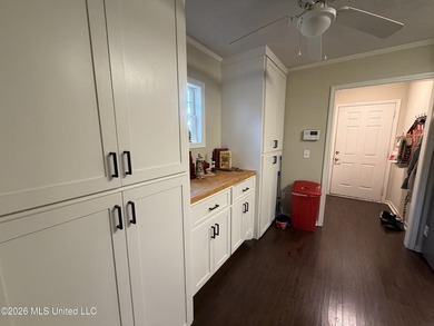 ON THE WATER in Chelsea Isle in Cobblestone. This 3 bedroom, 2 - photo 14