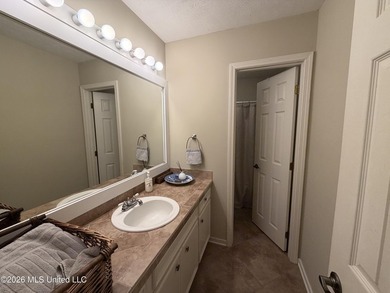 ON THE WATER in Chelsea Isle in Cobblestone. This 3 bedroom, 2 - photo 19