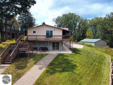 Lake Ogemaw Home For Sale in West Branch Michigan
