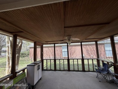 ON THE WATER in Chelsea Isle in Cobblestone. This 3 bedroom, 2 - photo 25