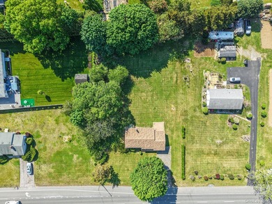 Opportunity Awaits In The Heart of Cutchogue! This 3-bedroom - photo 26