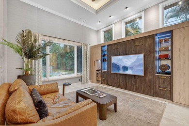 Rare opportunity to own a stunning & renovated SINGLE-LEVEL - photo 8