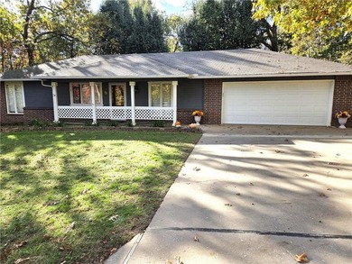 Lake Loch Lomond Home For Sale in Bella Vista Arkansas