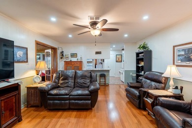 Additional listing photo 4