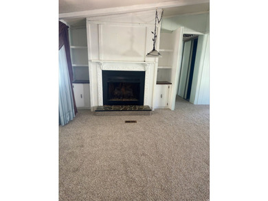 Welcome home to this spacious and inviting 1,799 sq. ft. modular - photo 4