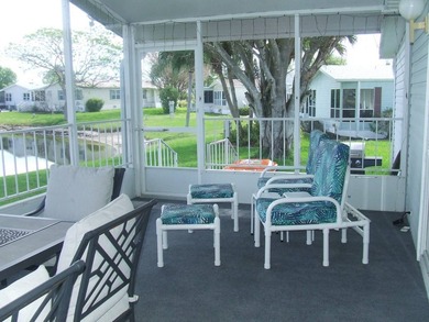 SPECTACULAR VIEW OF THE LAKE-LARGE 3 BEDROOM/ 2 BATH- LAMINATE - photo 24