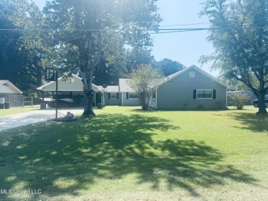 Lake Home For Sale in Ferriday, Louisiana
