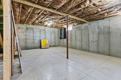 Newly constructed and impeccably maintained, this quality-built - photo 33