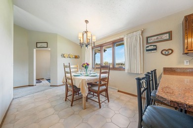 Beautifully maintained ranch home built in 1991 offering comfort - photo 4
