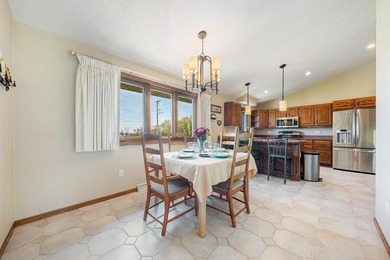 Beautifully maintained ranch home built in 1991 offering comfort - photo 5