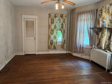 Bring your creativity (and contractor), roll up your sleeves and - photo 2