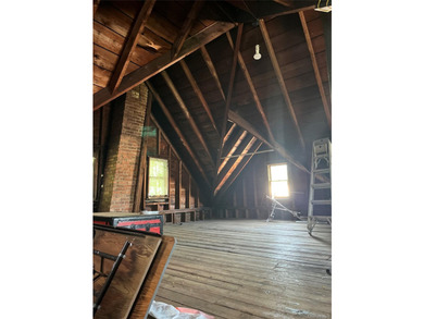 Bring your creativity (and contractor), roll up your sleeves and - photo 8