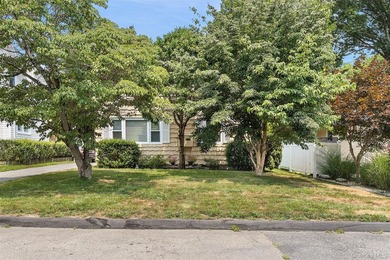 This lovingly maintained, one level home offers the ideal - photo 4