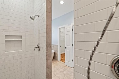Impeccable, beautifully updated 4BR/2BA ranch in the heart of - photo 25