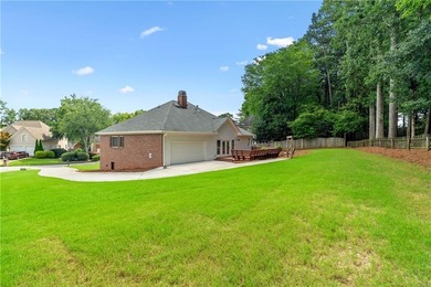 Impeccable, beautifully updated 4BR/2BA ranch in the heart of - photo 40
