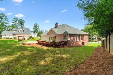 Impeccable, beautifully updated 4BR/2BA ranch in the heart of - photo 42