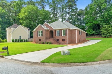 Impeccable, beautifully updated 4BR/2BA ranch in the heart of - photo 44