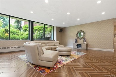 Welcome to the The Crescent, Luxury Cooperative Residence! This - photo 6