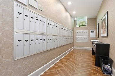 Welcome to the The Crescent, Luxury Cooperative Residence! This - photo 7