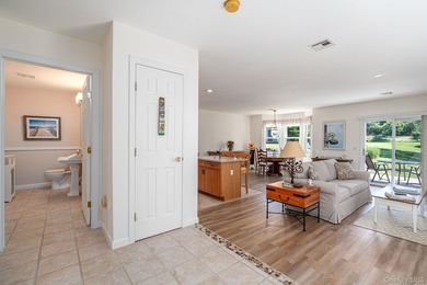 Mint one-bedroom condo in coveted Willow Ponds on the Sound - photo 3