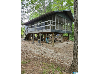 Lake Home For Sale in Lowndesboro, Alabama