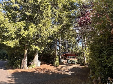 Siuslaw River Home For Sale in Florence Oregon