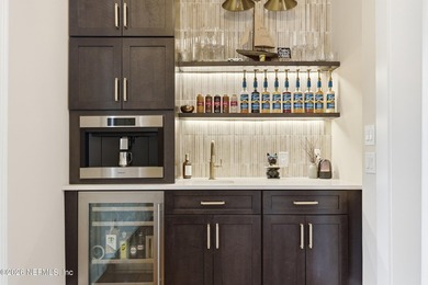 Welcome to this extraordinary single-level brick estate where - photo 10