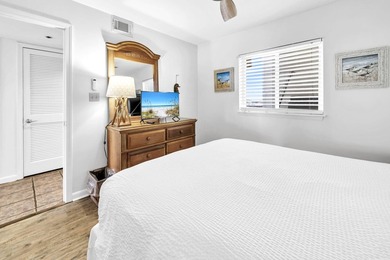 Perfectly positioned in the highly sought-after One Seagrove - photo 21