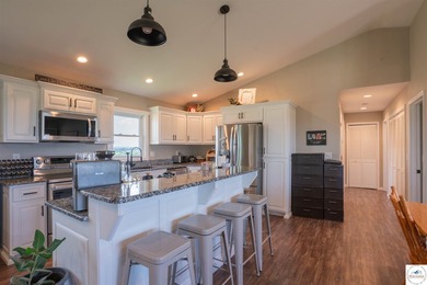 Welcome to your dream hobby farm! This beautiful 3 bed, 2 bath - photo 35