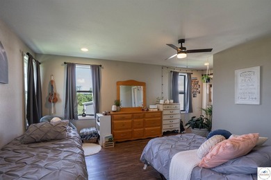 Welcome to your dream hobby farm! This beautiful 3 bed, 2 bath - photo 42