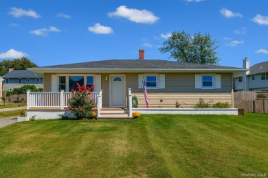 (private lake, pond, coastal) Home Sale Pending in Mastic Beach New York