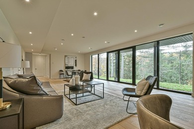 Where dreams come true. Prestigious waterfront property on a - photo 33