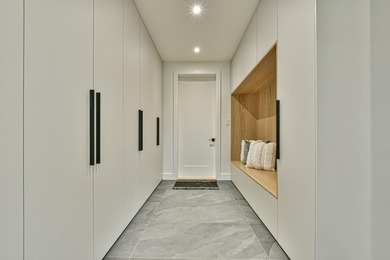 Where dreams come true. Prestigious waterfront property on a - photo 43
