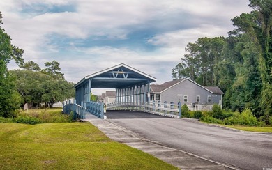Welcome to The Harbor Club on Winyah Bay. This charming 3 - photo 5