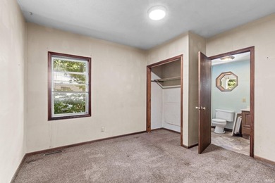 Opportunity awaits with this spacious 3-bedroom, 2-bath home - photo 8