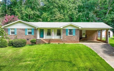 Lake Lanier Home Sale Pending in Gainesville Georgia