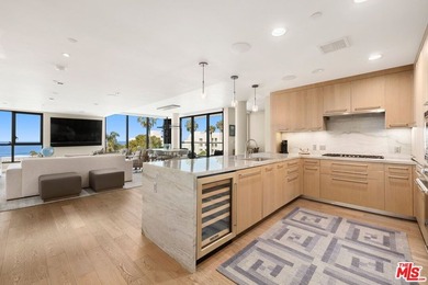 Experience five-star oceanfront living at The Seychelle, an - photo 3