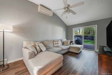 Charming, cared-for, and full of curb appeal, this Ridge - photo 17