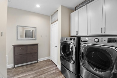 Contact Rick Horne of Custom Realty to see this like new home - photo 20
