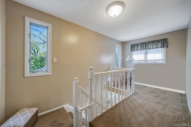 Charming, cared-for, and full of curb appeal, this Ridge - photo 21