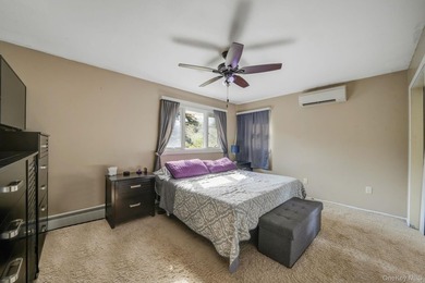 Charming, cared-for, and full of curb appeal, this Ridge - photo 23
