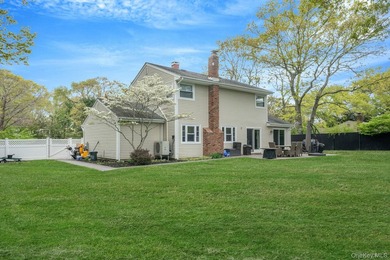 Charming, cared-for, and full of curb appeal, this Ridge - photo 28