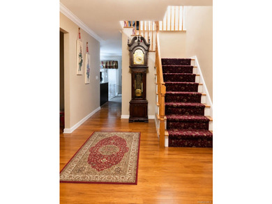 Beautiful center hall colonial in the desirable Tallmadge - photo 2