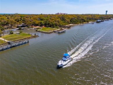 DRASICALLY REUCED AND Seller just put on a NEW ROOF! Grab this - photo 38