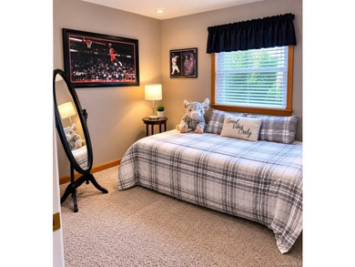 Beautiful center hall colonial in the desirable Tallmadge - photo 8