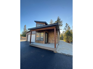 Lake Home For Sale in Loon Lake, Washington