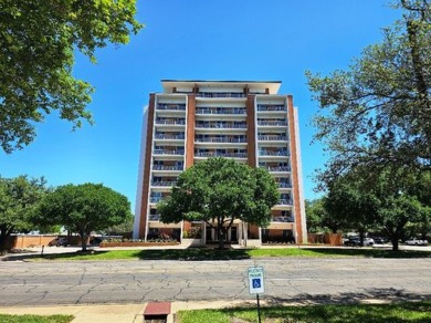 Lake Condo Sale Pending in Waco, Texas